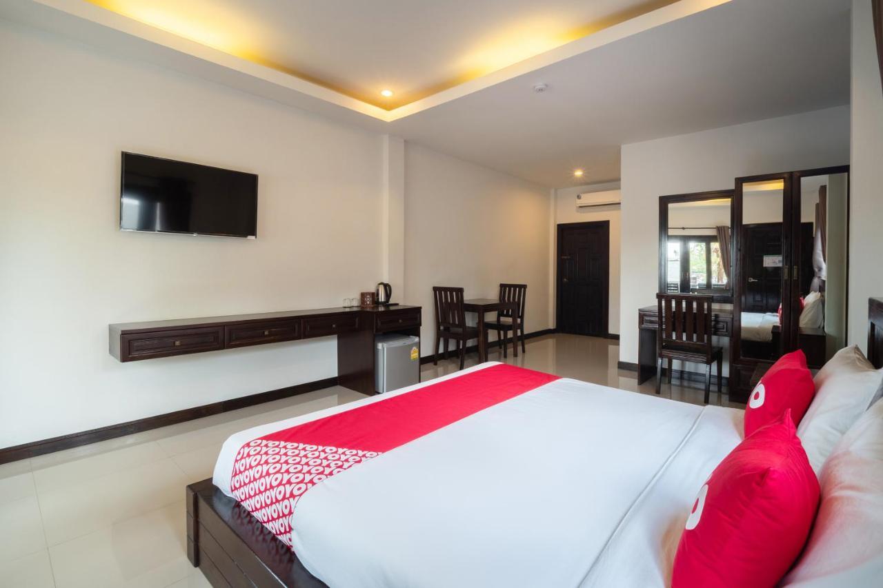 Oyo 837 Baan Kiang Nam Resort Bang Lamung Buitenkant foto